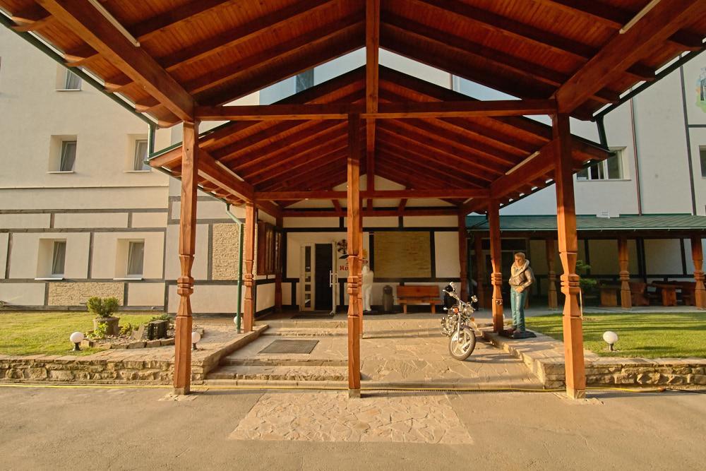 Hotel Panorama Kremenets' Ngoại thất bức ảnh